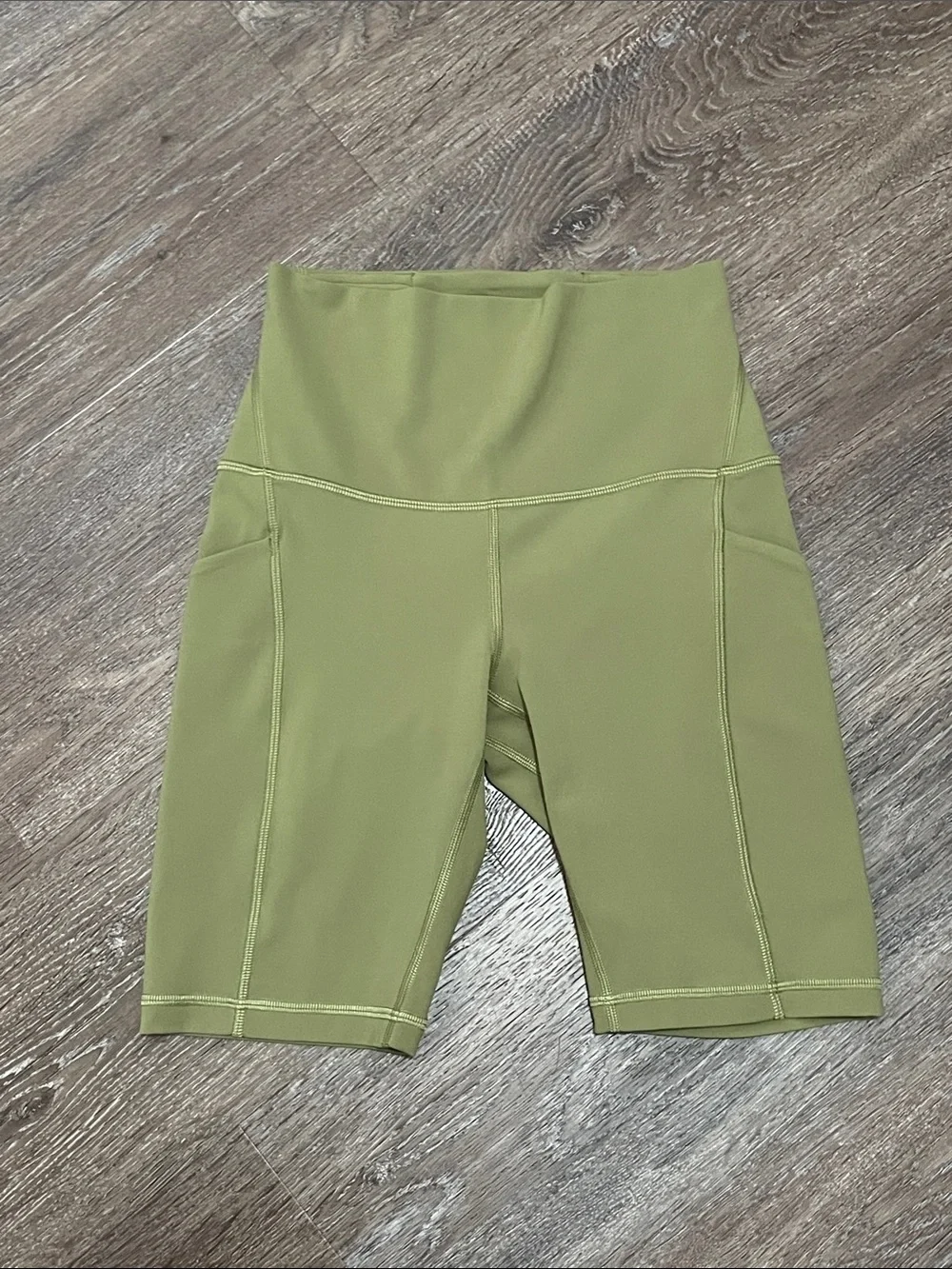 EUC Lululemon Matching Align Bronze Green Set. Size 4